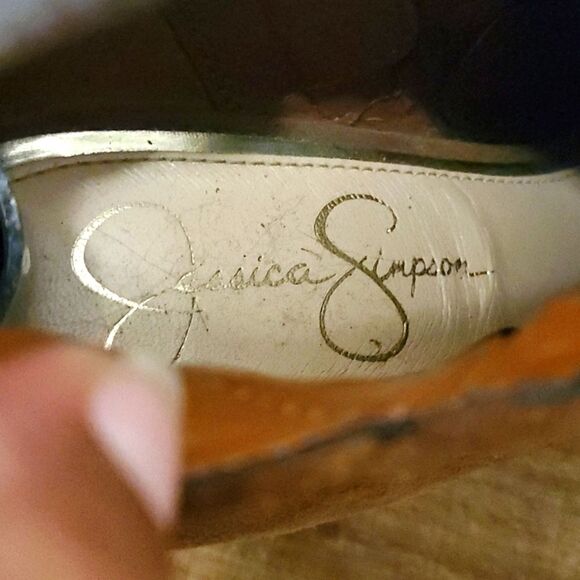 Jessica Simpson Kymber Brown Suede Perforated Zip Up Ankle Booties Sz 9.5 - Picture 7 of 12